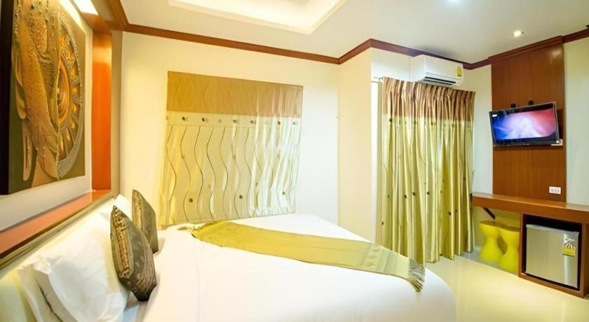 Ilmare Patong Place Екстер'єр фото